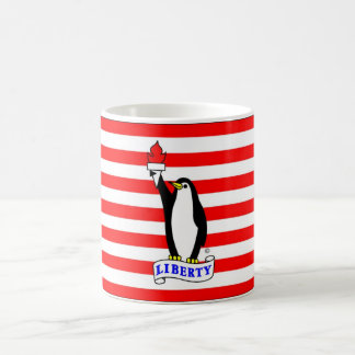 De Café A caneca da bandeira do pinguim da liberdade