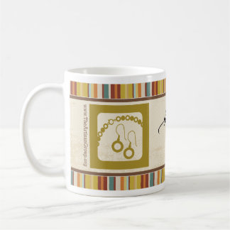 De Café A caneca do MEMBRO do grupo do artesão
