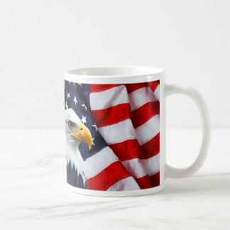 De Café Águia americana norte-americana da caneca na
