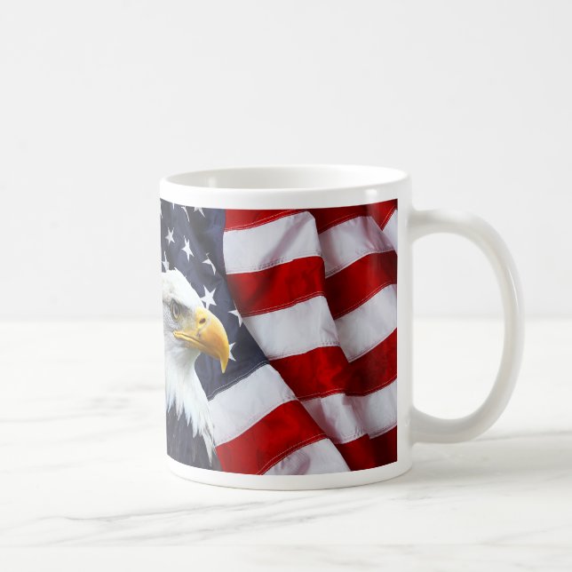 De Café Águia americana norte-americana da caneca na (Direita)