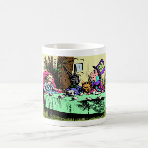 De Café Alice na caneca do tea party do Hatter louco do