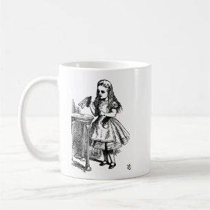 De Café Alice na caneca impossível das coisas do país da