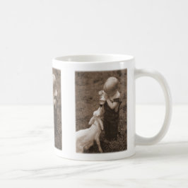De Café Alimentando às cabras a caneca