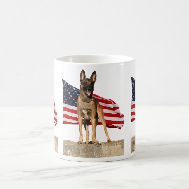 De Café Belga Malinois e caneca da bandeira (Centro)