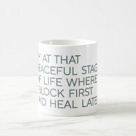 De Café Bloqueie Primeiro, Cure Depois - Caneca Minimalist
