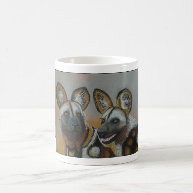 De Café Caneca africana dos cães selvagens (Centro)