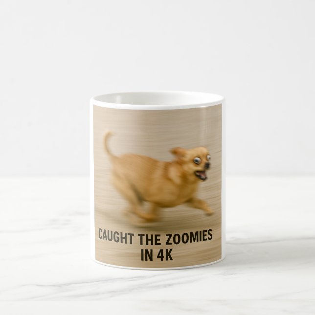 De Café caneca cachorro correndo engraçado (Centro)