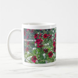 De Café Caneca cerâmica com Petunias