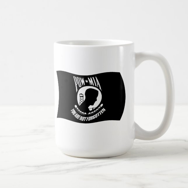 De Café Caneca com a Bandeira dos POW's & MIA's (Direita)