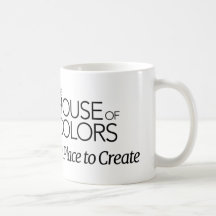 Caneca com a casa do logotipo das cores