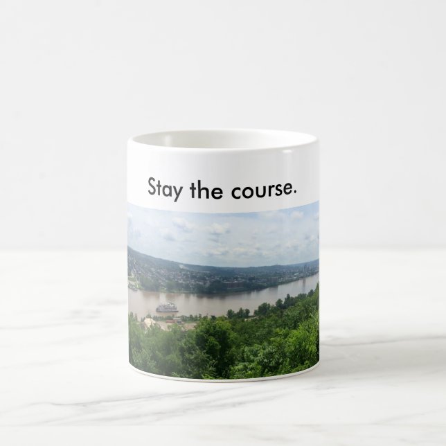 De Café Caneca com o riverboat em Ohio R. --Permaneça o (Centro)