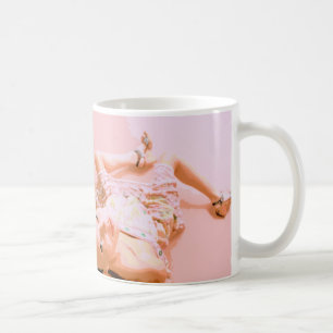 De Café Caneca cor-de-rosa da menina