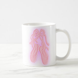 De Café Caneca cor-de-rosa dos deslizadores do balé