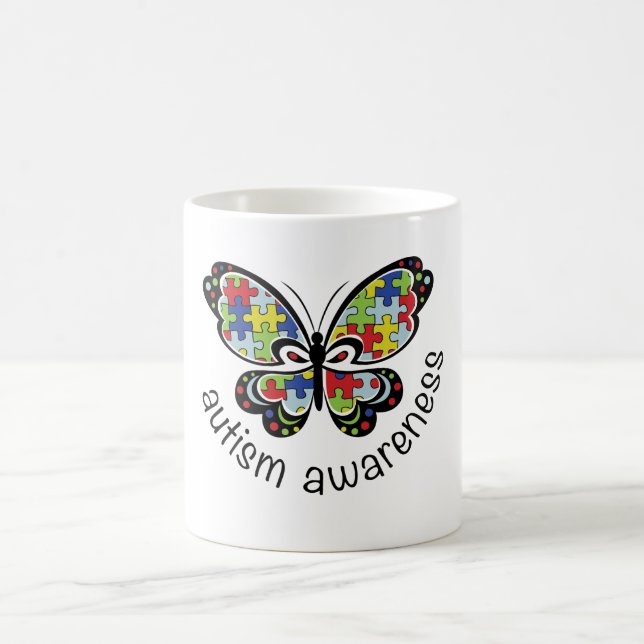 De Café Caneca da borboleta da consciência do autismo (Centro)