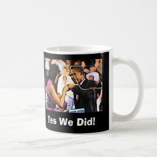 De Café Caneca da colisão do punho