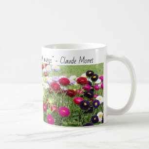 De Café Caneca da flor do campo do Zinnia com citações d