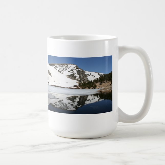 De Café Caneca da reflexão da montanha (Direita)