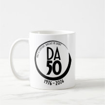 Caneca do 50º Aniversário 1976-2026 em Preto