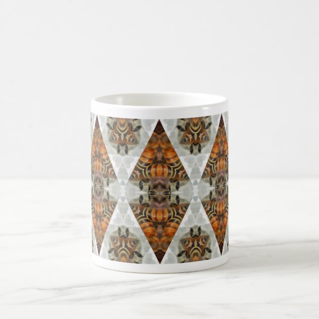 De Café Caneca do caleidoscópio das abelhas do mel (Centro)