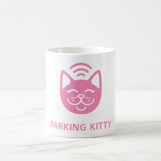 De Café Caneca do gatinho do estacionamento