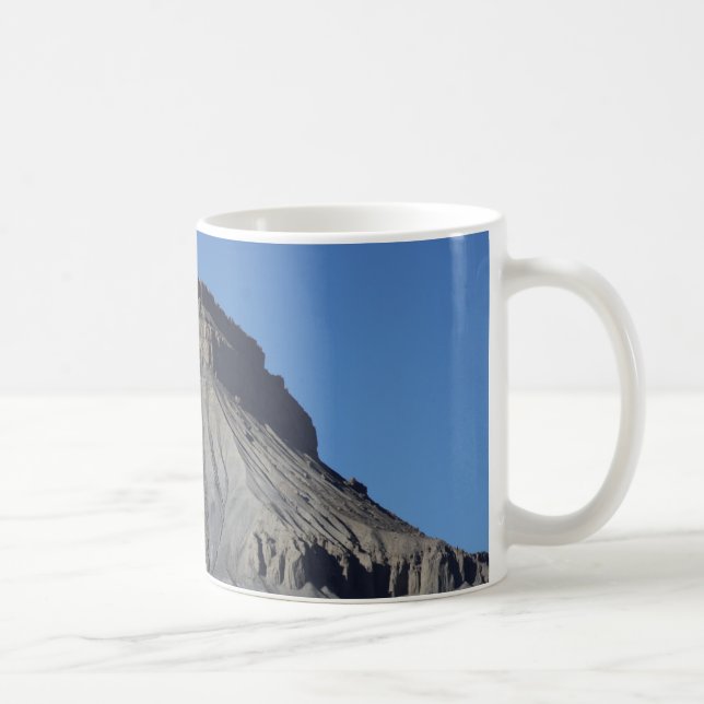 De Café Caneca do Monte Garfield (Direita)