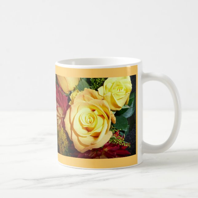 De Café Caneca do rosa amarelo (Direita)