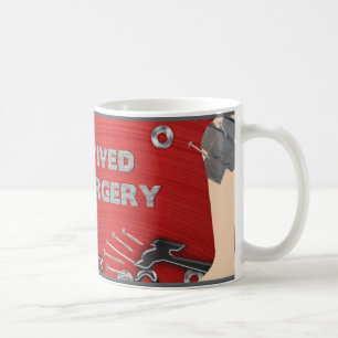DE CAFÉ CANECA DO SOBREVIVENTE DA CIRURGIA DO JOELHO -