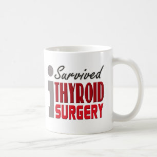 De Café Caneca do sobrevivente da cirurgia do tiróide