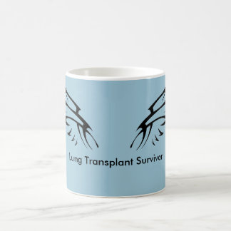 De Café Caneca do sobrevivente da transplantação do pulmão
