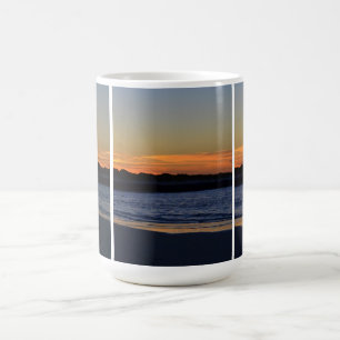 De Café Caneca do Triptych da cena da praia do nascer do