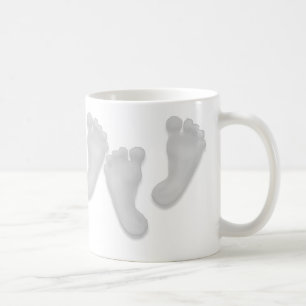 De Café Caneca dos pés do bebê