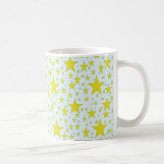 De Café Caneca Dourado enchida estrela