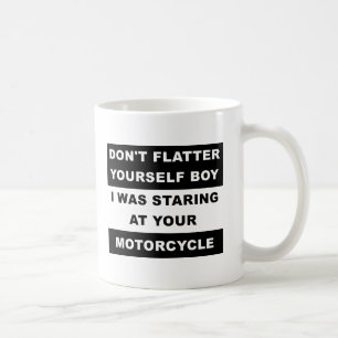 De Café Caneca Engraçada Olhando para Sua Moto