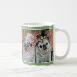 De Café Caneca extravagante do Pug da menina
