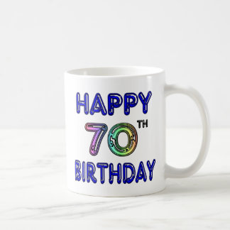 De Café Caneca feliz do aniversário do 70 na pia batismal