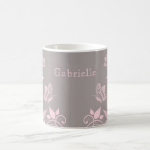 De Café Caneca floral da borboleta cor-de-rosa
