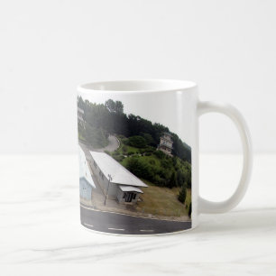 De Café Caneca panorâmico da fileira da conferência