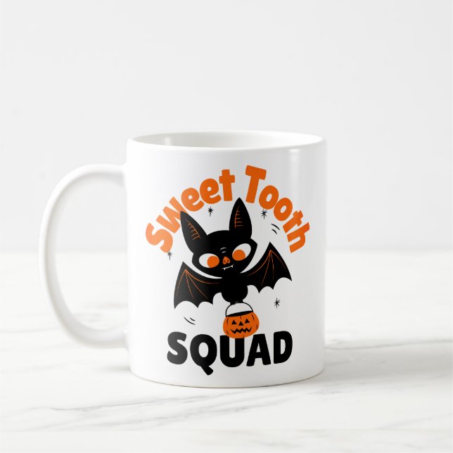 De Café Caneca Sweet Tooth Squad Halloween – Morcego com A (Esquerda)