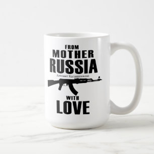 De Café Da mãe Rússia com a caneca do amor AK