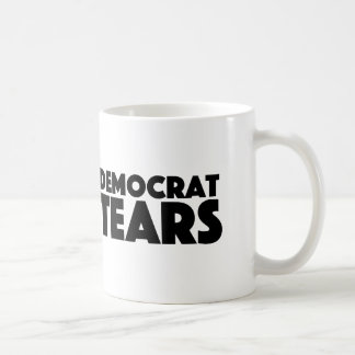 De Café Democrata rasga a caneca para suportes