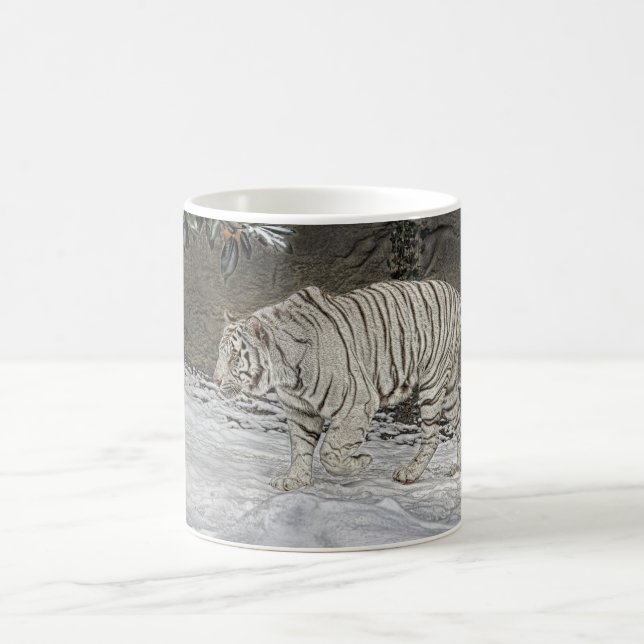 De Café Desengaço branco do tigre na caneca da neve (Centro)