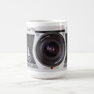 De Café Efeito retro da câmera 80s na caneca do chá ou d
