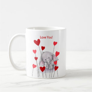 De Café Elefante bonito com a caneca vermelha dos coraçõ