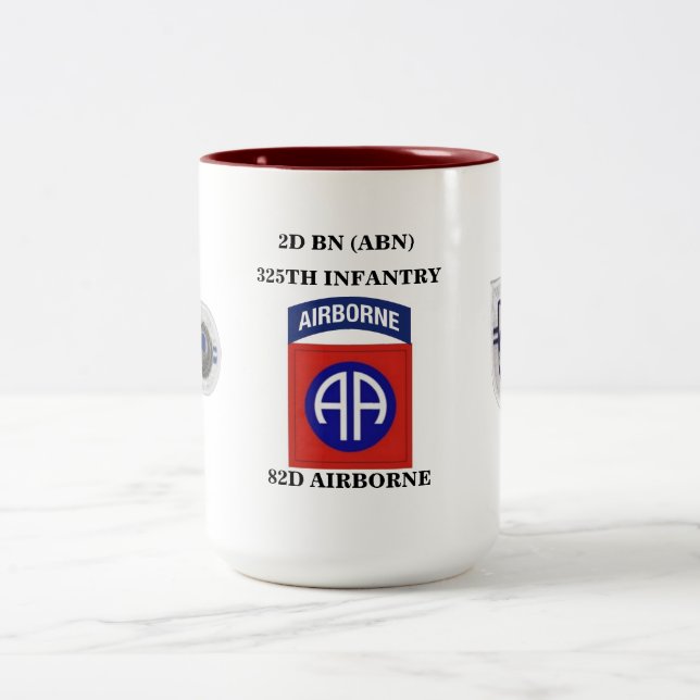 De Café Em Dois Tons 2D CANECA da INFANTARIA 82D ABN dos BN 325TH (Centro)