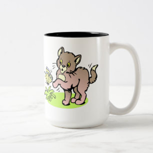 De Café Em Dois Tons A caneca das crianças do gato & da borboleta