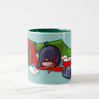 De Café Em Dois Tons Atual-Envolvendo a caneca do pinguim
