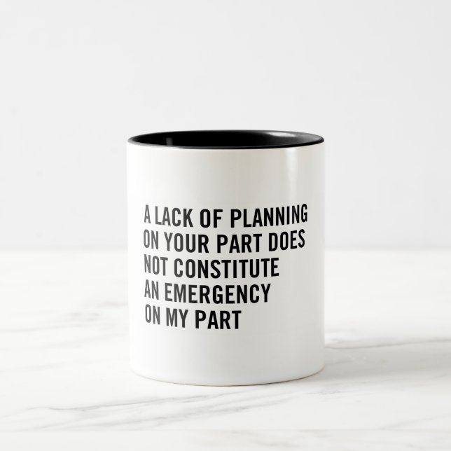 De Café Em Dois Tons Caneca agressiva passiva do planeamento (Centro)