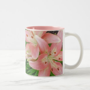 De Café Em Dois Tons Caneca asiática cor-de-rosa dos lírios
