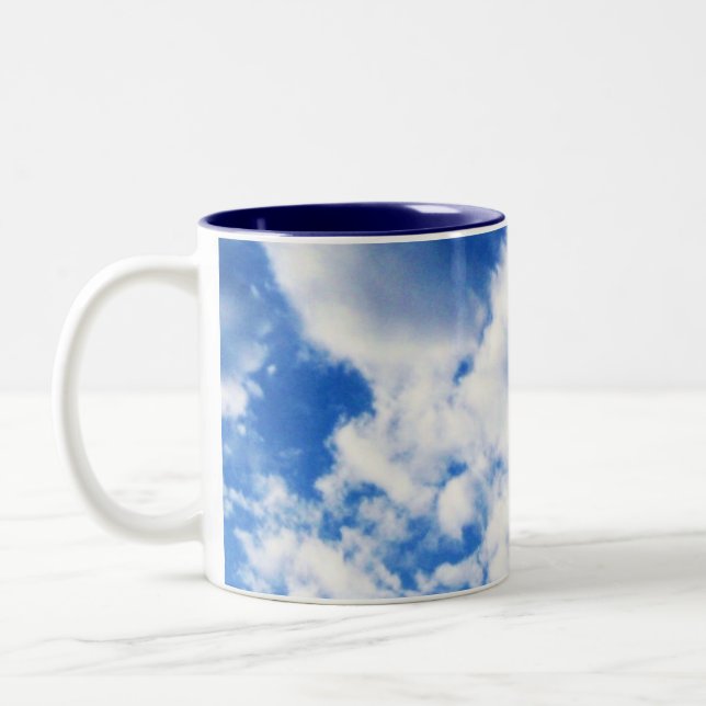 De Café Em Dois Tons Caneca Billowy das nuvens (Esquerda)
