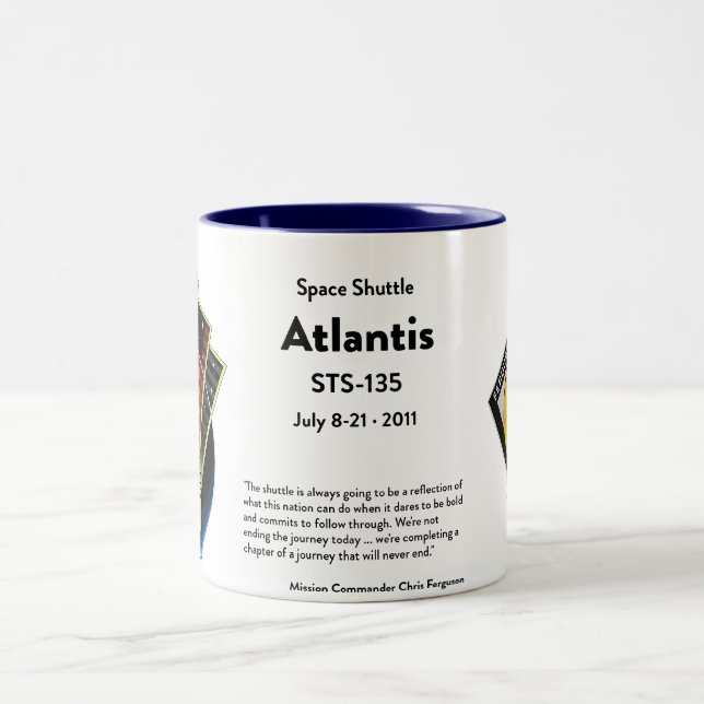 De Café Em Dois Tons Caneca comemorativa do vaivém espacial (Centro)